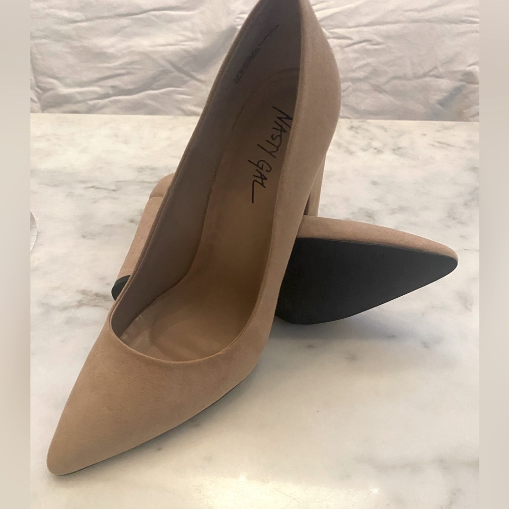 Nasty Gal Baxter Arroyo Vegan Tan suede pumps